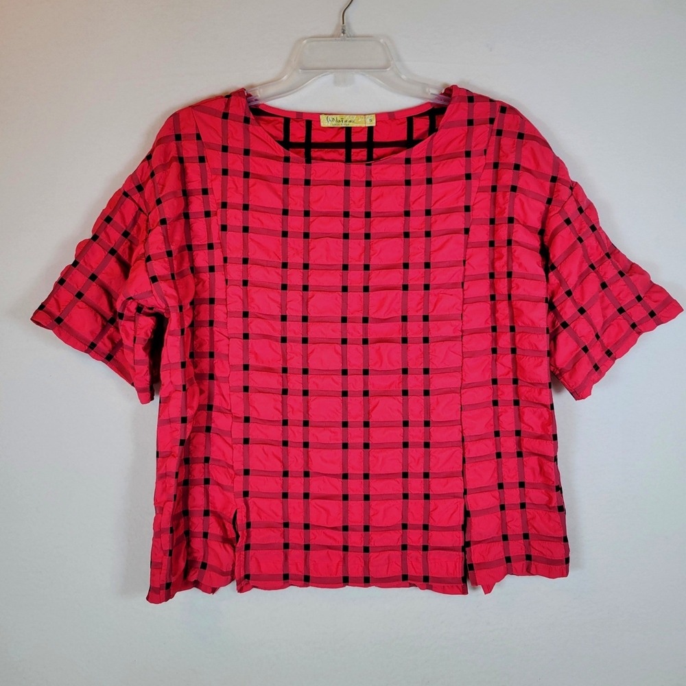 Chalet et ceci Womens Plaid Crinkle Seersucker Top Bluse Size Small Pink Mod